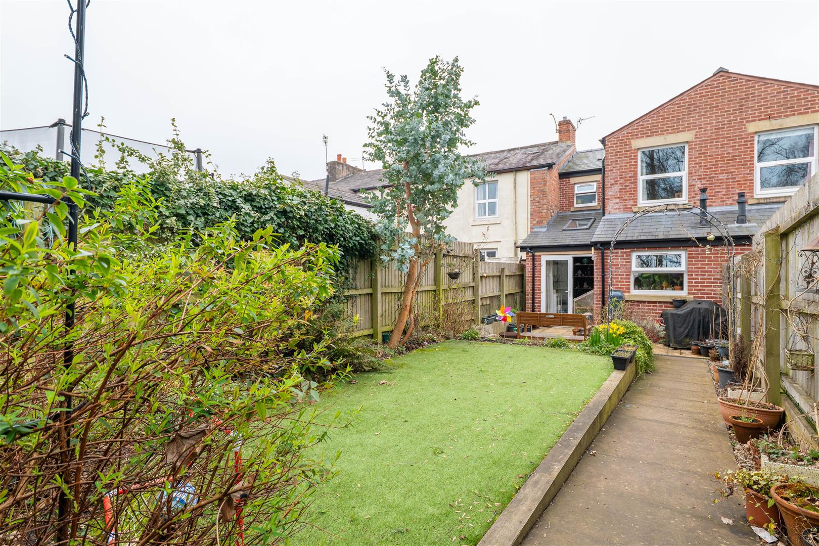 Fox Lane, Leyland